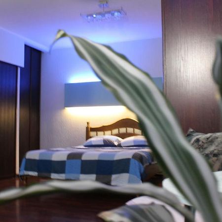 Two-Room Apartment Metro Levada Kharkiv Exterior photo